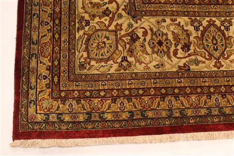 Tabriz Beige Hand Knotted 1111 X 1411 Area Rug 250-28436 Image 1