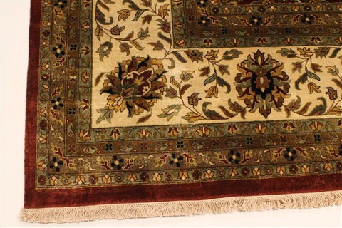 Kashan Beige Hand Knotted 1110 X 1411 Area Rug 250-28440 Image 1