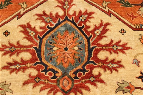 Serapi Beige Hand Knotted 129 X 149 Area Rug 250-28464 Image 12