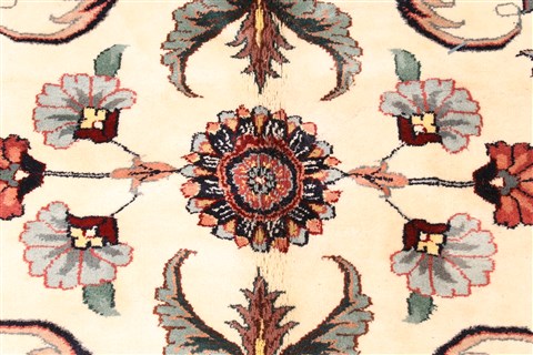 Agra Beige Hand Knotted 1111 X 155 Area Rug 250-28474 Image 2