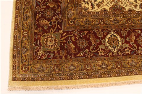 Tabriz Beige Hand Knotted 120 X 1411 Area Rug 250-28478 Image 11