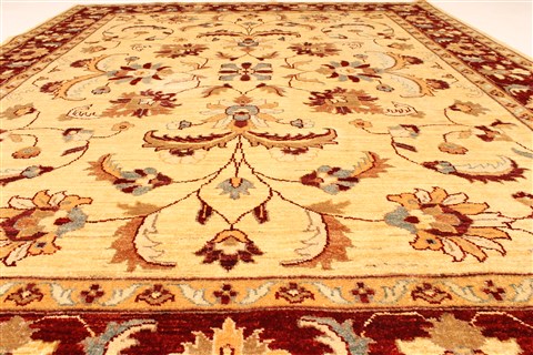 Pishavar Beige Hand Knotted 65 X 81 Area Rug 250-28484 Image 4