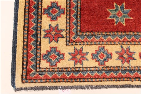 Kazak Red Hand Knotted 40 X 49 Area Rug 250-28501 Image 1