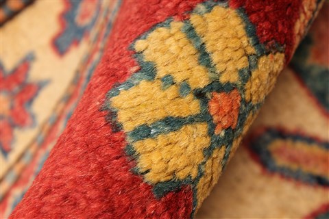 Kazak Red Hand Knotted 40 X 49 Area Rug 250-28501 Image 9