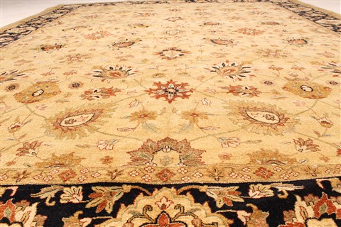 Pishavar Beige Hand Knotted 120 X 1411 Area Rug 250-28508 Image 4