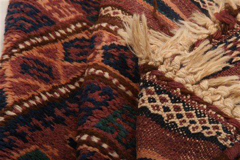 Baluch Red Hand Knotted 30 X 50 Area Rug 100-28514 Image 5