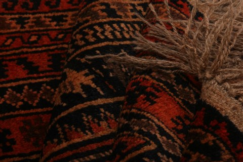 Baluch Red Hand Knotted 30 X 46 Area Rug 253-28516 Image 5