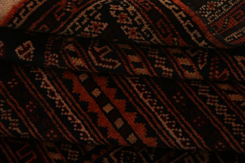 Baluch Red Hand Knotted 30 X 48 Area Rug 253-28518 Image 4
