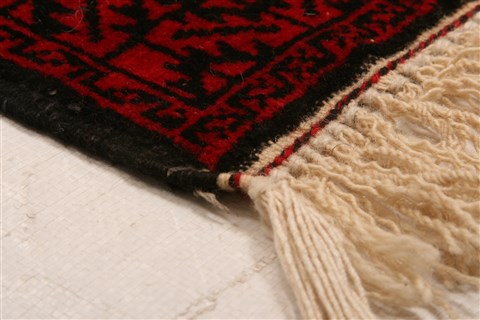 Baluch Red Hand Knotted 30 X 48 Area Rug 253-28535 Image 2