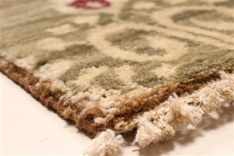 Modern Red Hand Knotted 120 X 151 Area Rug 250-28537 Image 10