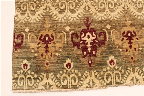 Modern Red Hand Knotted 120 X 151 Area Rug 250-28537 Image 1