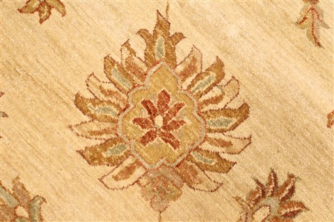 Ziegler Beige Hand Knotted 121 X 151 Area Rug 250-28540 Image 10