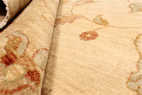 Ziegler Beige Hand Knotted 121 X 151 Area Rug 250-28540 Image 7