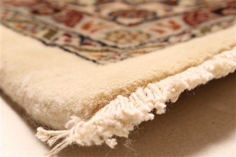 Tabriz Beige Hand Knotted 119 X 150 Area Rug 250-28566 Image 10