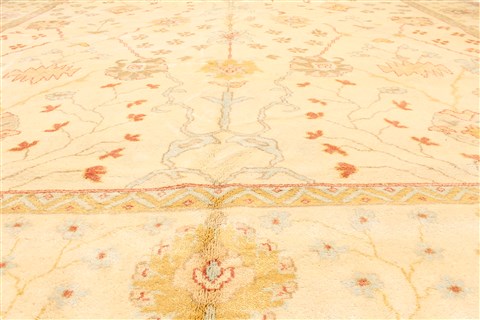 Oushak Beige Hand Knotted 120 X 164 Area Rug 250-28594 Image 4
