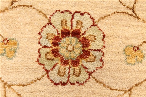 Ziegler Beige Hand Knotted 120 X 153 Area Rug 250-28598 Image 10