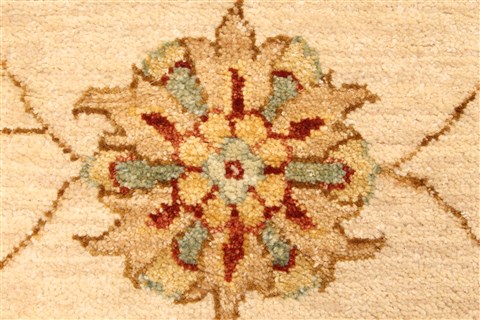 Ziegler Beige Hand Knotted 120 X 153 Area Rug 250-28598 Image 11
