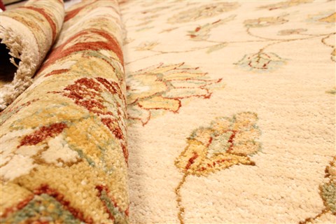 Ziegler Beige Hand Knotted 120 X 153 Area Rug 250-28598 Image 7