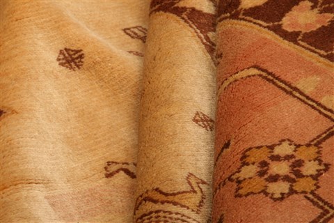 Kazak Red Square Hand Knotted 74 X 80 Area Rug 253-28603 Image 2