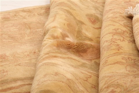 Tabriz Beige Hand Knotted 55 X 811 Area Rug 100-28605 Image 2