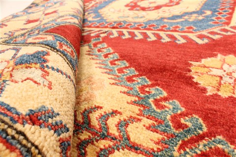Kazak Red Hand Knotted 41 X 64 Area Rug 250-28651 Image 8