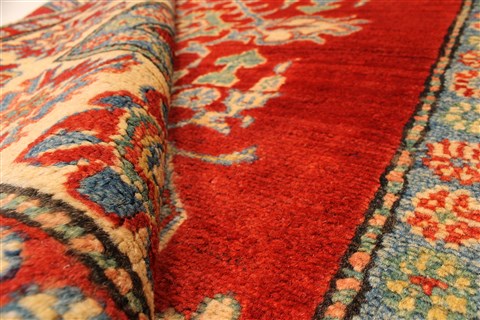 Kazak Red Hand Knotted 35 X 56 Area Rug 250-28652 Image 7
