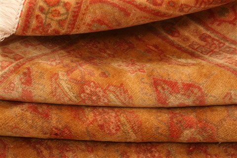 Qashqai Red Hand Knotted 67 X 100 Area Rug 253-28666 Image 3