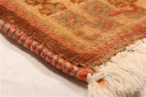 Qashqai Red Hand Knotted 67 X 100 Area Rug 253-28666 Image 5