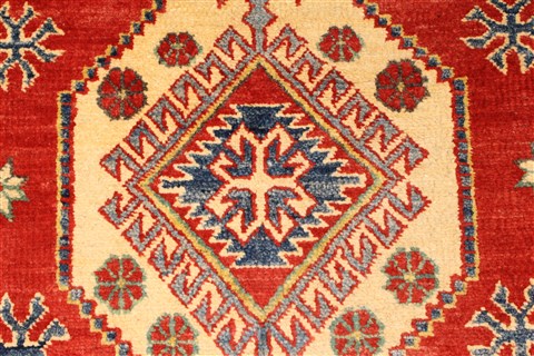 Kazak Red Hand Knotted 40 X 60 Area Rug 250-28668 Image 2