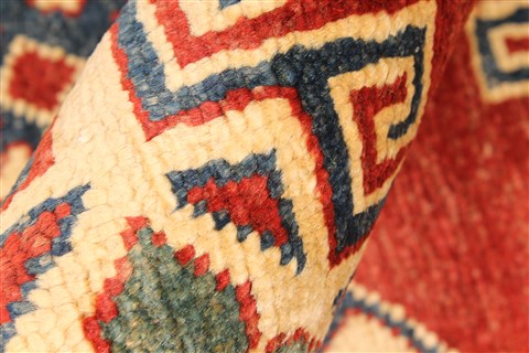 Kazak Red Hand Knotted 42 X 61 Area Rug 250-28681 Image 9