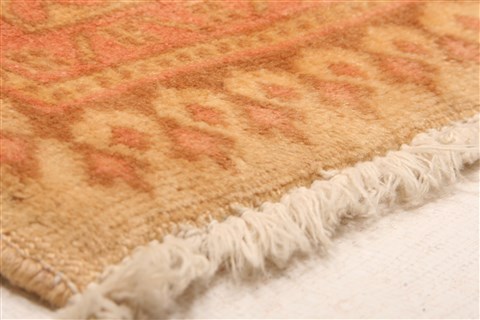 Sarouk Yellow Hand Knotted 70 X 105 Area Rug 100-28689 Image 5