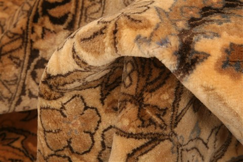 Nain Orange Hand Knotted 69 X 100 Area Rug 100-28691 Image 1