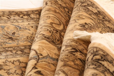 Nain Orange Hand Knotted 69 X 100 Area Rug 100-28691 Image 3