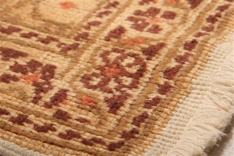 Kayseri Yellow Hand Knotted 80 X 120 Area Rug 100-28720 Image 7