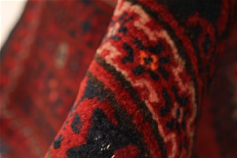 Kunduz Red Hand Knotted 41 X 56 Area Rug 250-28772 Image 8