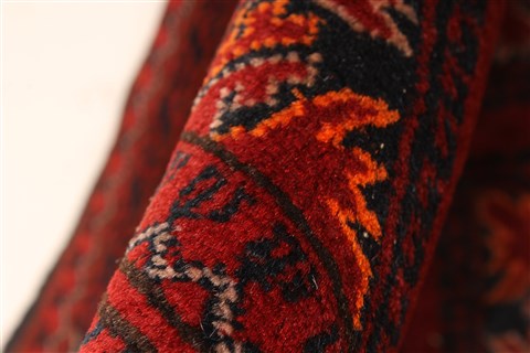 Kunduz Red Hand Knotted 41 X 56 Area Rug 250-28772 Image 9