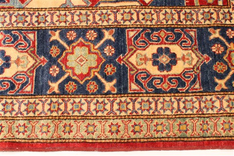 Heriz Red Hand Knotted 116 X 148 Area Rug 250-28796 Image 2