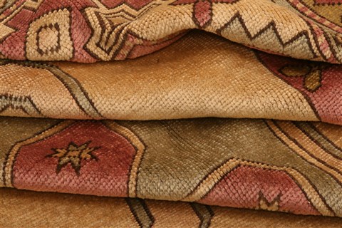 Kazak Beige Hand Knotted 76 X 112 Area Rug 100-28799 Image 2