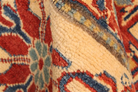 Kazak Red Hand Knotted 117 X 159 Area Rug 250-28800 Image 9