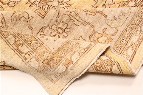 Pishavar Beige Hand Knotted 120 X 203 Area Rug 250-28843 Image 6