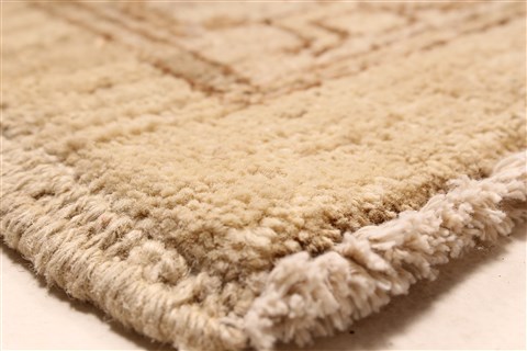 Pishavar Beige Hand Knotted 120 X 203 Area Rug 250-28843 Image 9