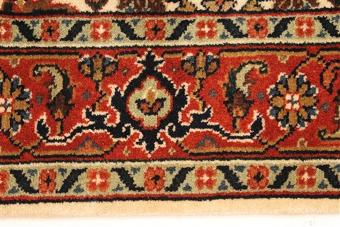 Herati Beige Hand Knotted 27 X 40 Area Rug 250-28940 Image 8