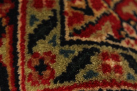 Herati Green Hand Knotted 25 X 40 Area Rug 250-28946 Image 3