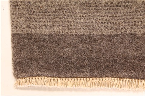 Gabbeh Grey Hand Knotted 27 X 42 Area Rug 250-28947 Image 6