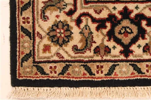 Herati Green Hand Knotted 25 X 39 Area Rug 250-28950 Image 8