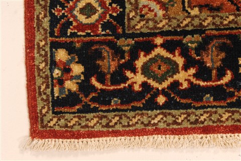 Serapi Orange Hand Knotted 26 X 40 Area Rug 250-28954 Image 6