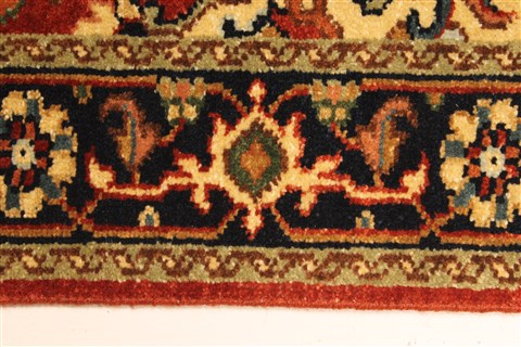 Serapi Orange Hand Knotted 26 X 40 Area Rug 250-28954 Image 8