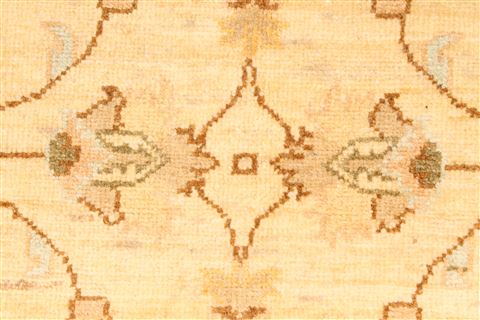 Pishavar Beige Hand Knotted 27 X 42 Area Rug 250-28970 Image 2