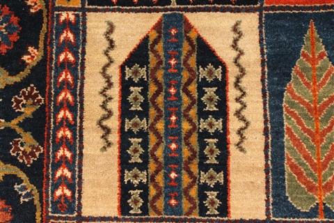 Bakhtiar Multicolor Hand Knotted 26 X 40 Area Rug 250-28981 Image 6