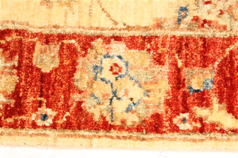 Pishavar Beige Hand Knotted 26 X 45 Area Rug 250-28984 Image 3